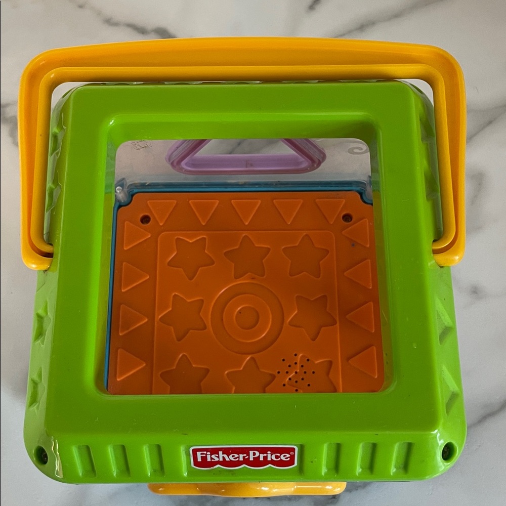 2003 Fisher Price Peek-a-Blocks Shape Sorter - Picture 12 of 14